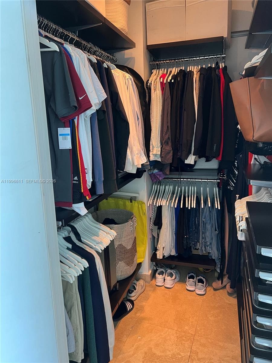 601 36th St 1208 photo 23