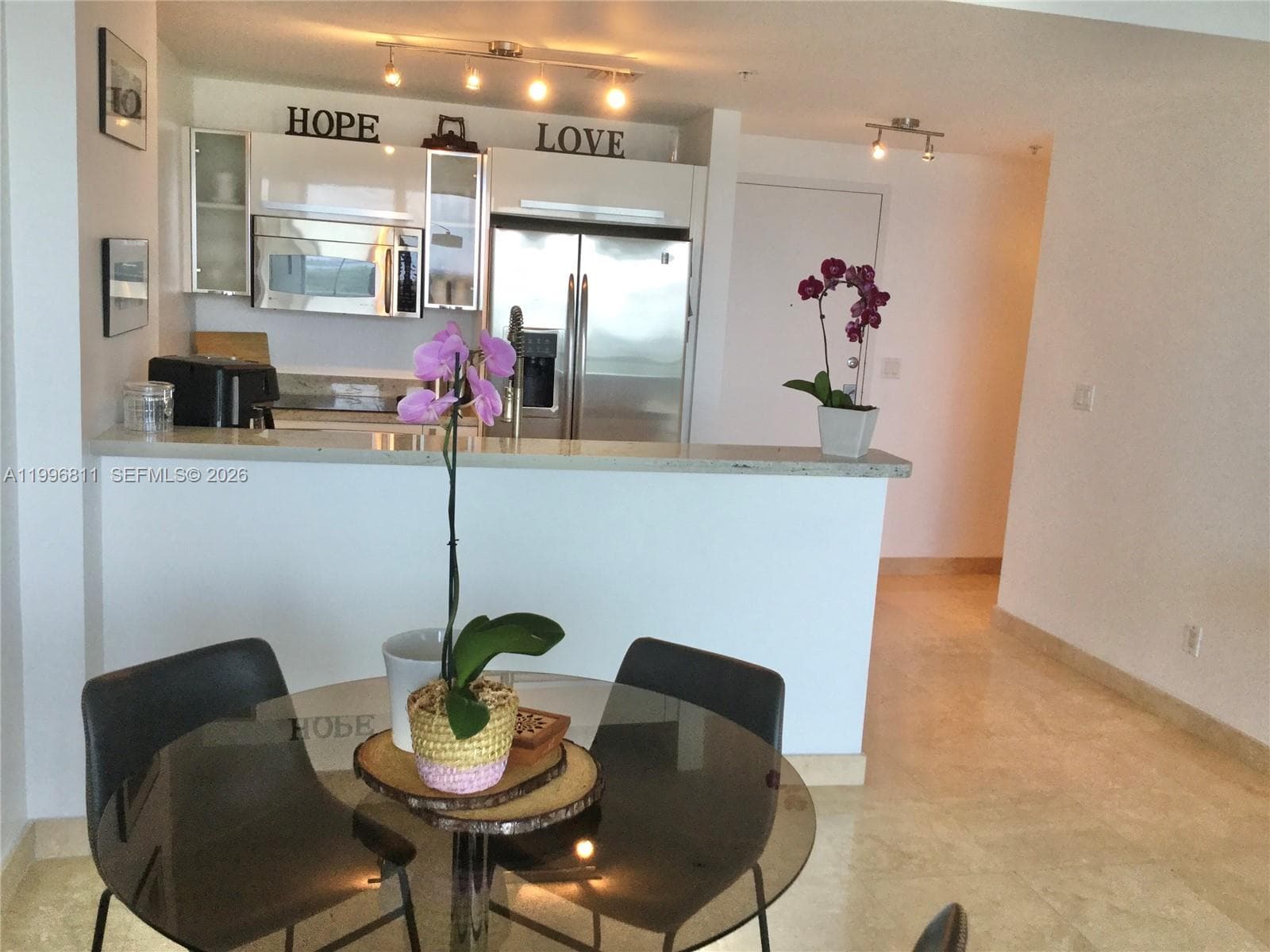 601 36th St 1208 photo 13