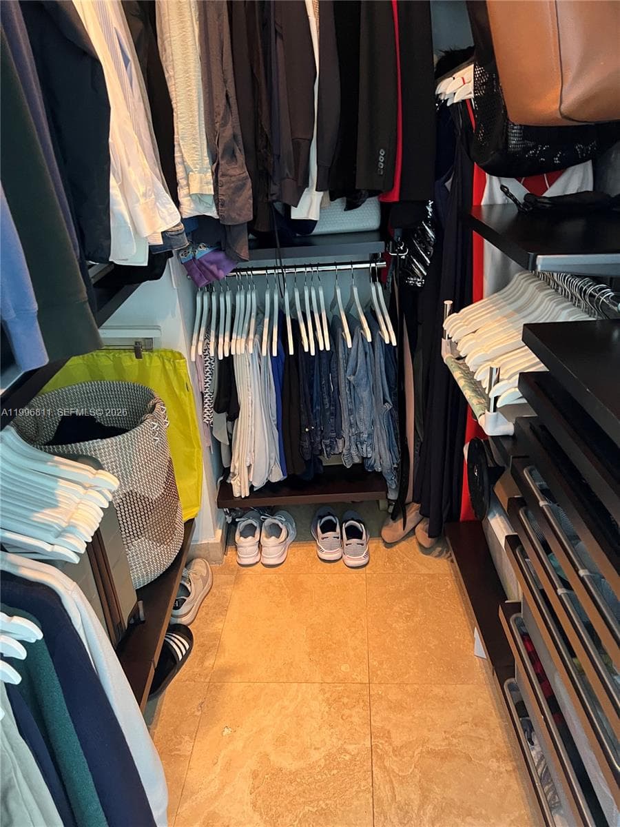 601 36th St 1208 photo 22