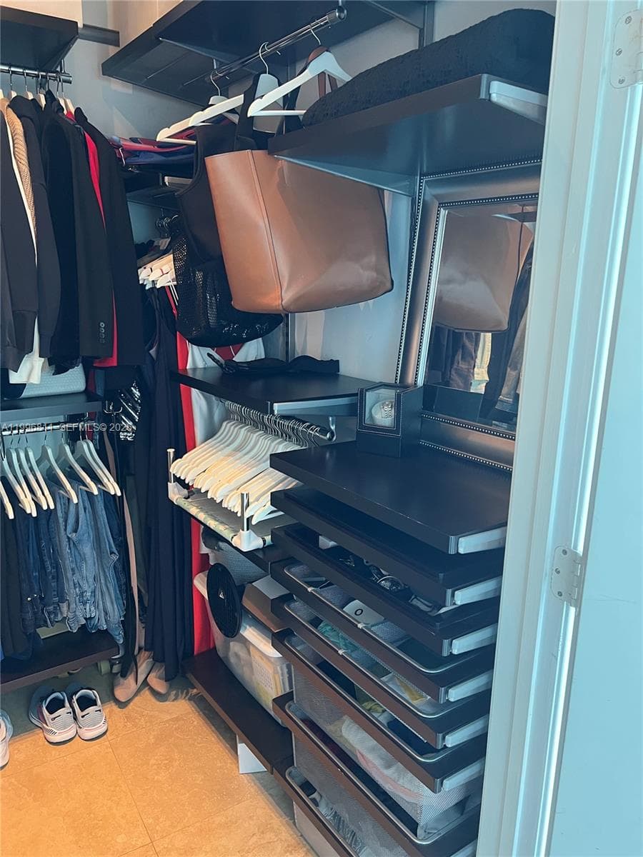 601 36th St 1208 photo 24