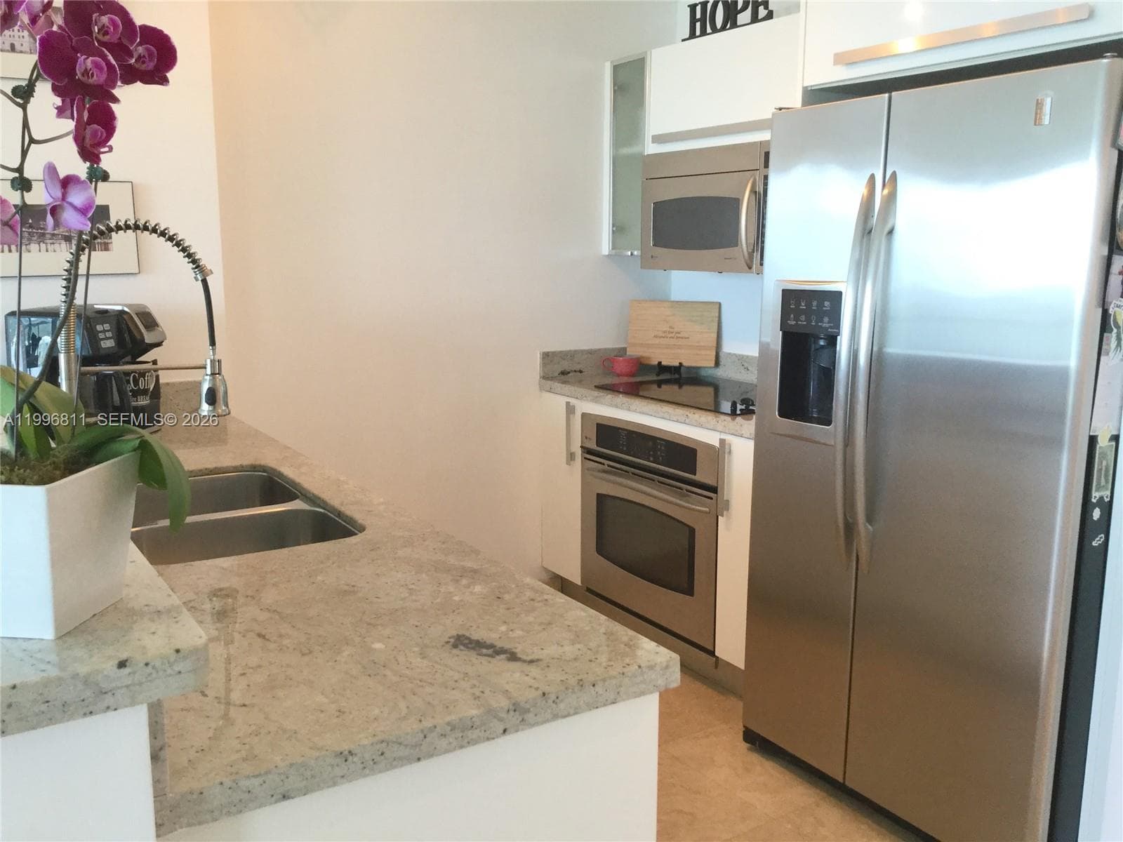 601 36th St 1208 photo 11