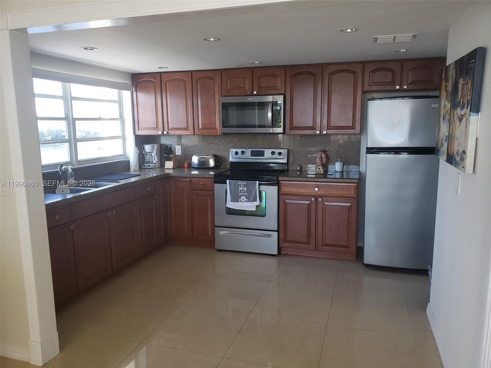 1817 S Ocean Dr 221 photo 12