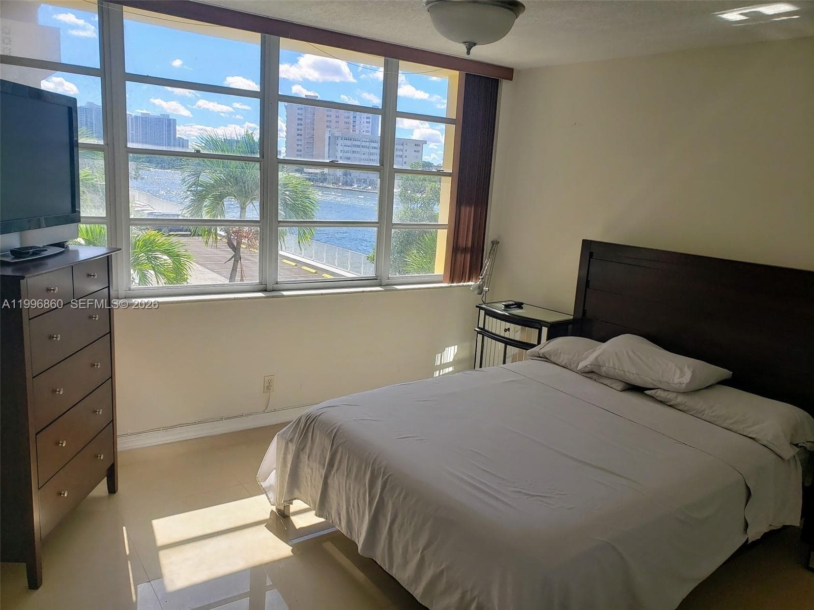 1817 S Ocean Dr 221 photo 9