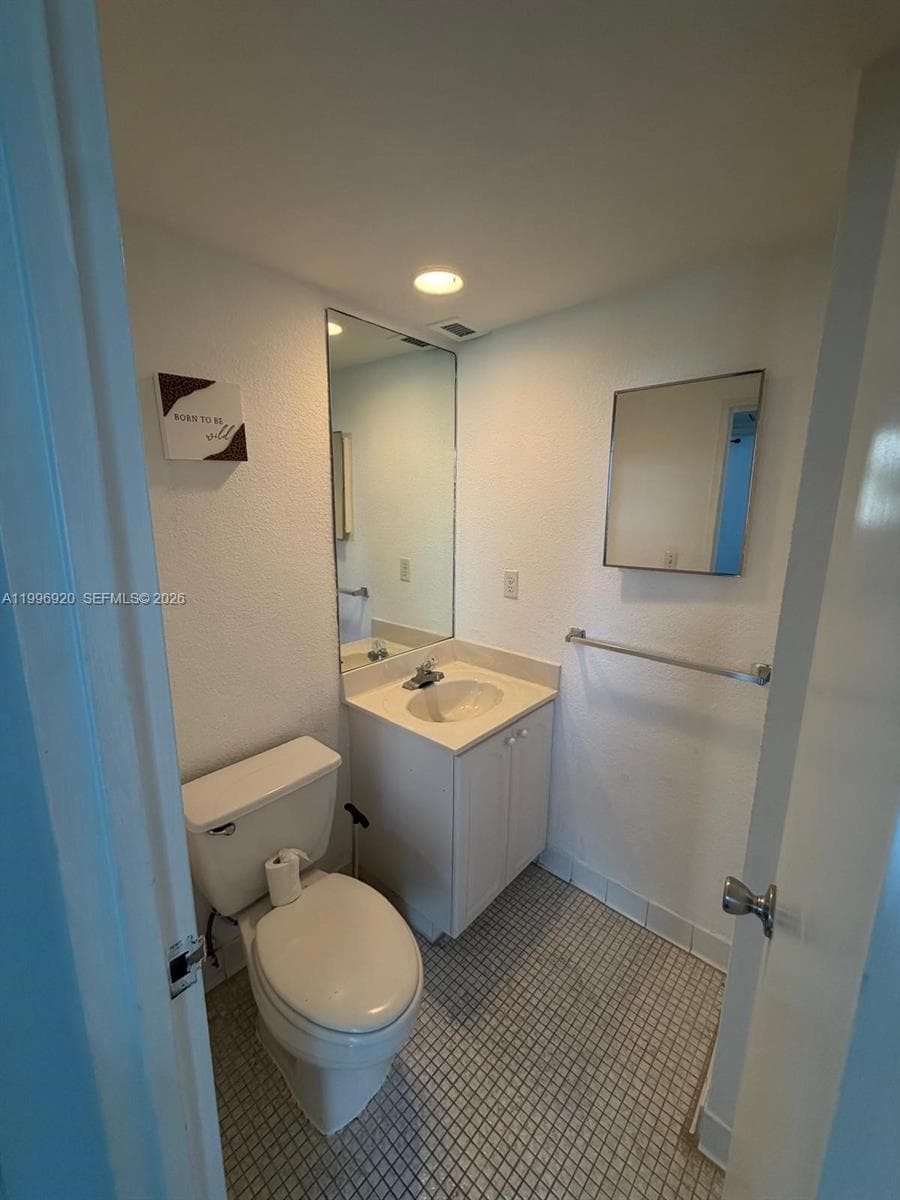 4001 Ocean Dr 4H photo 7