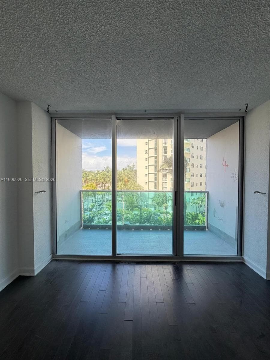 4001 S Ocean Dr 4H photo 1