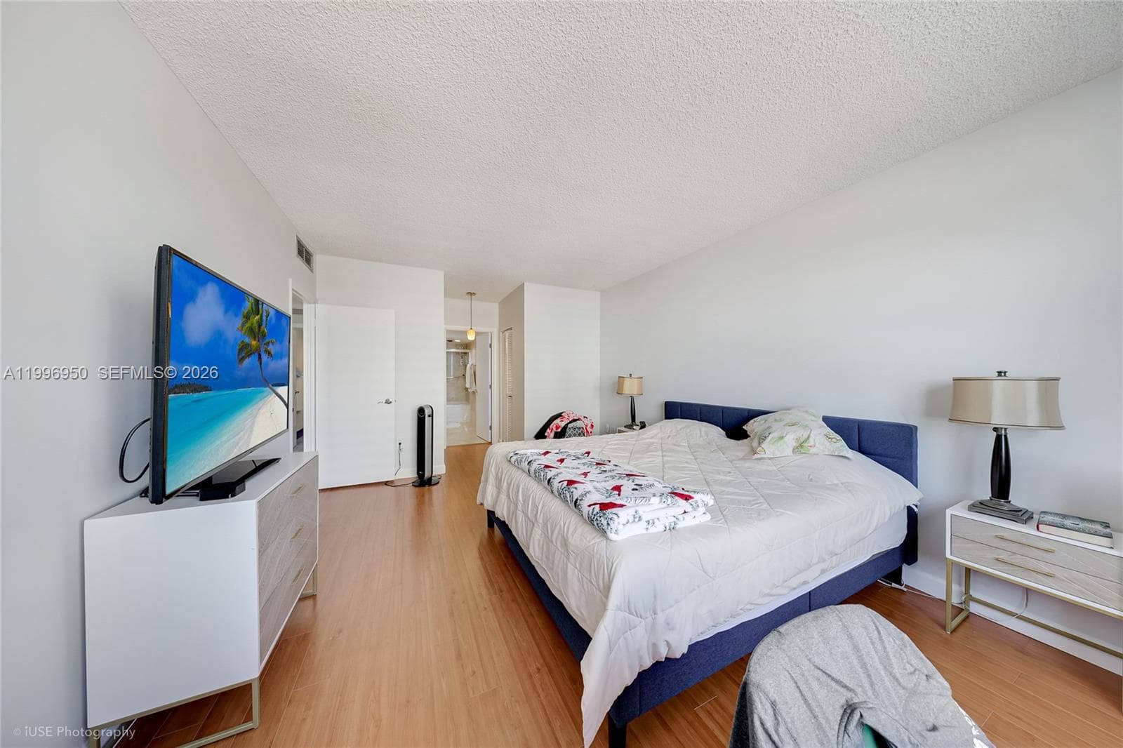 1980 Ocean Dr 5F photo 20