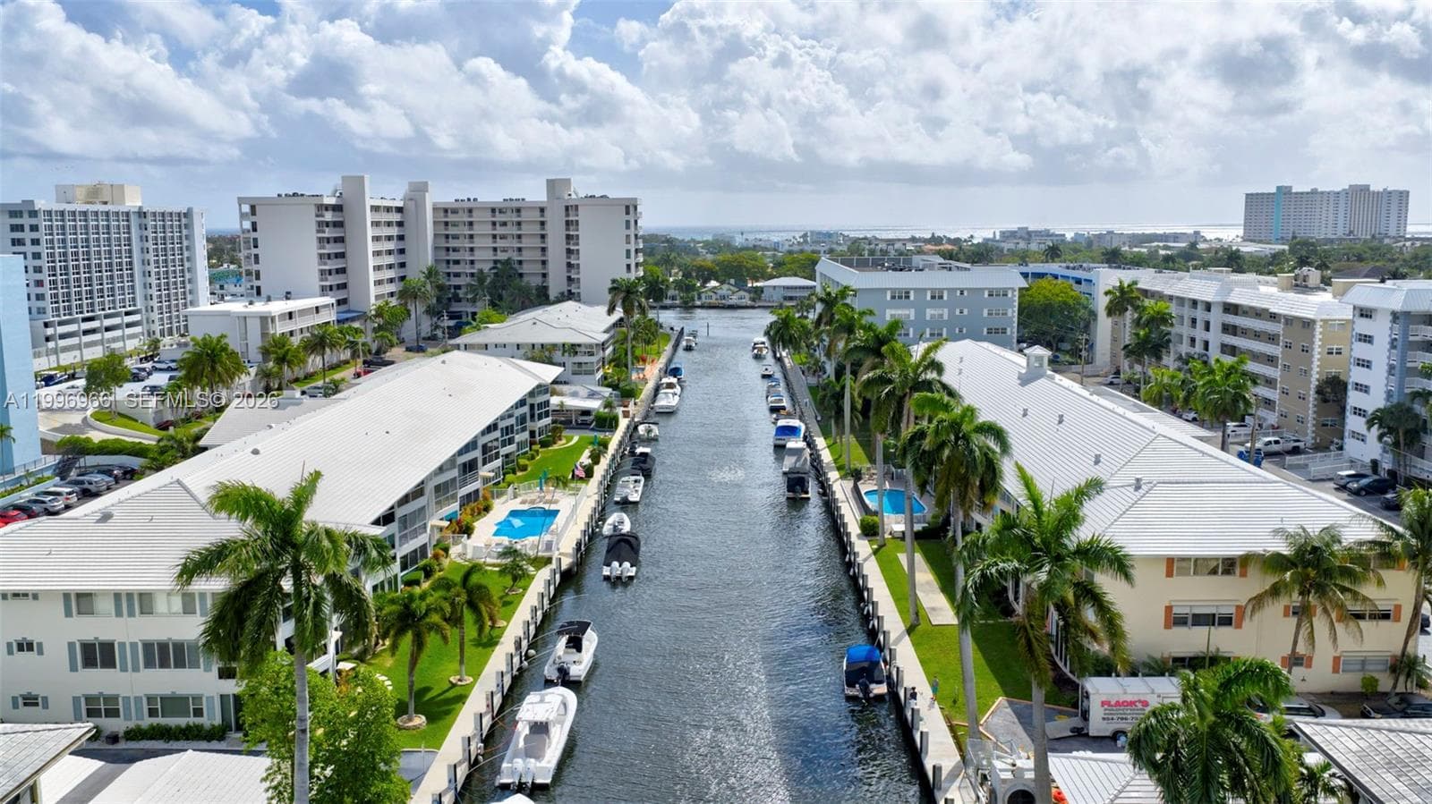 3050 48th St 210 photo 2