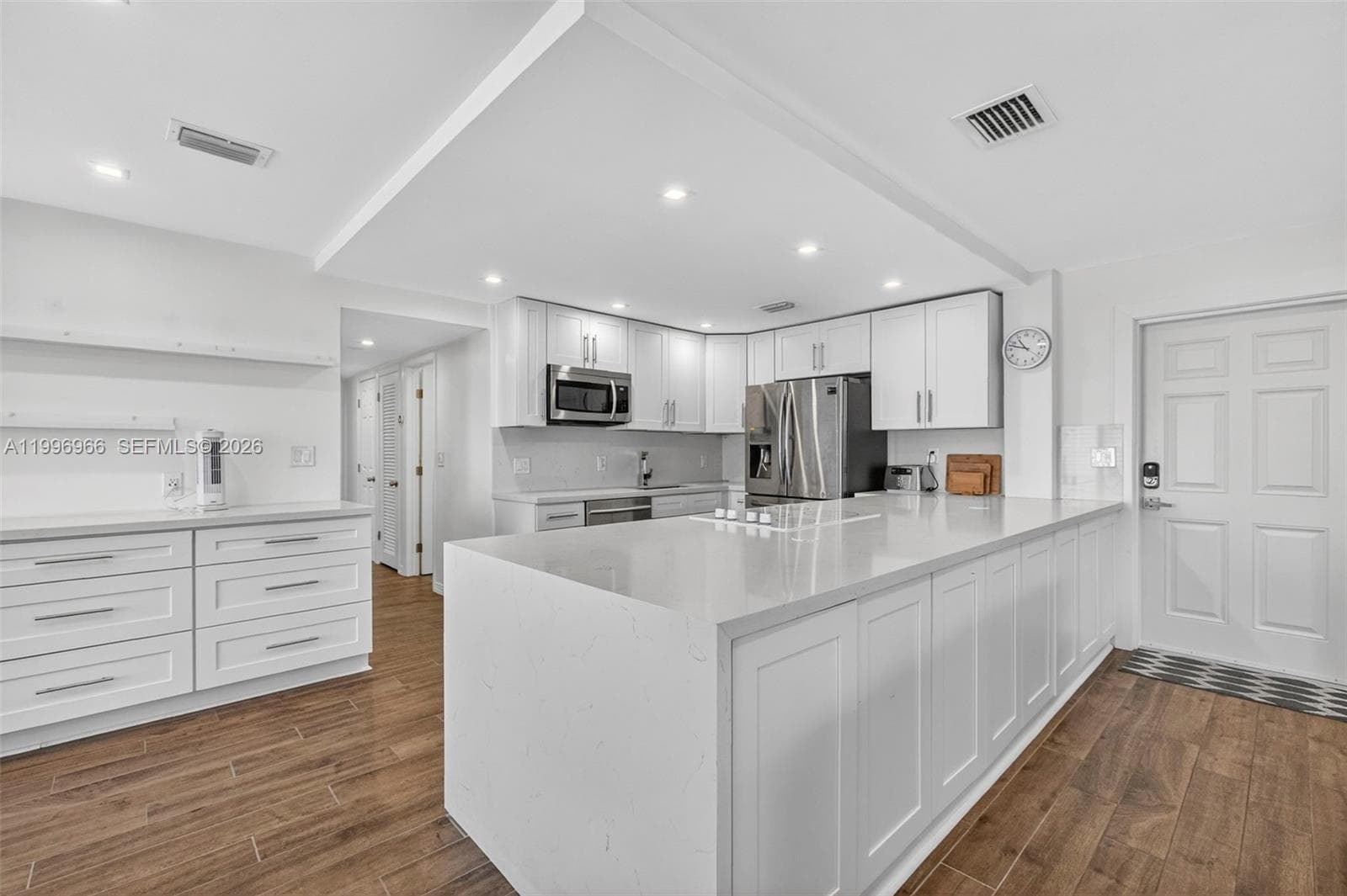 3050 48th St 210 photo 10