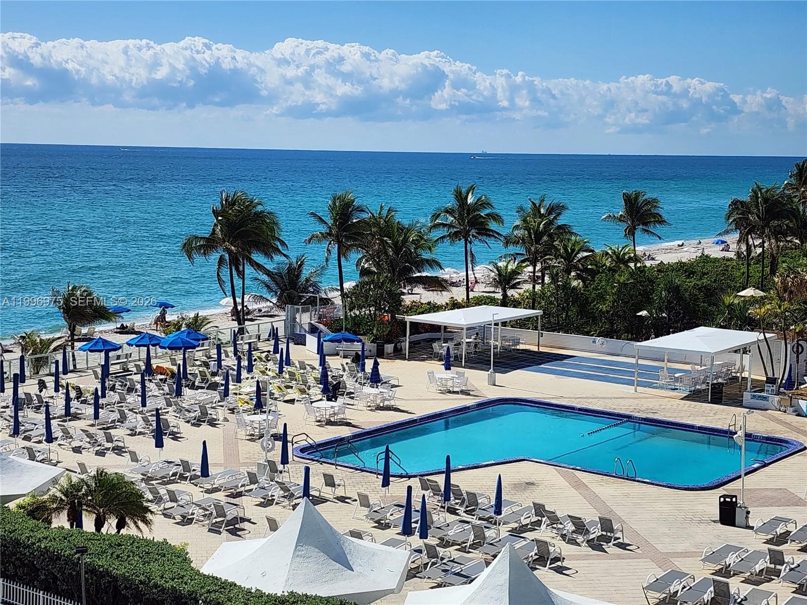 2030 Ocean Dr 515 photo 20