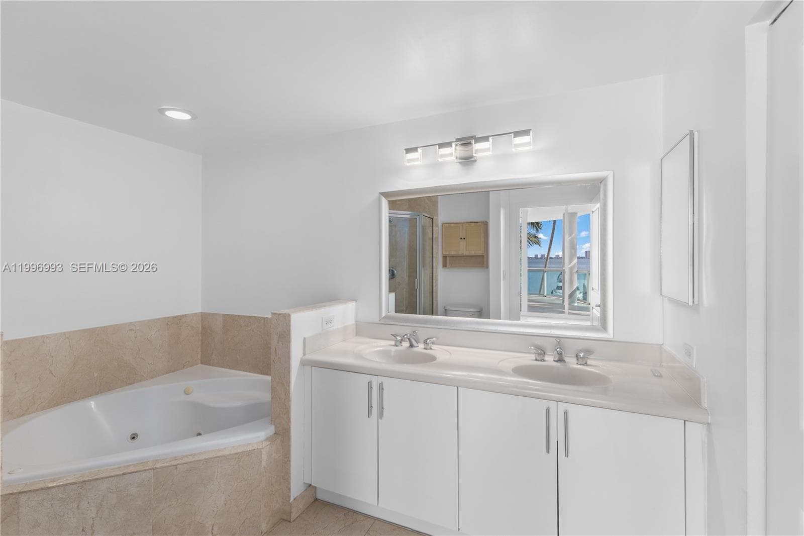 7914 Harbor Island Dr 205 photo 17