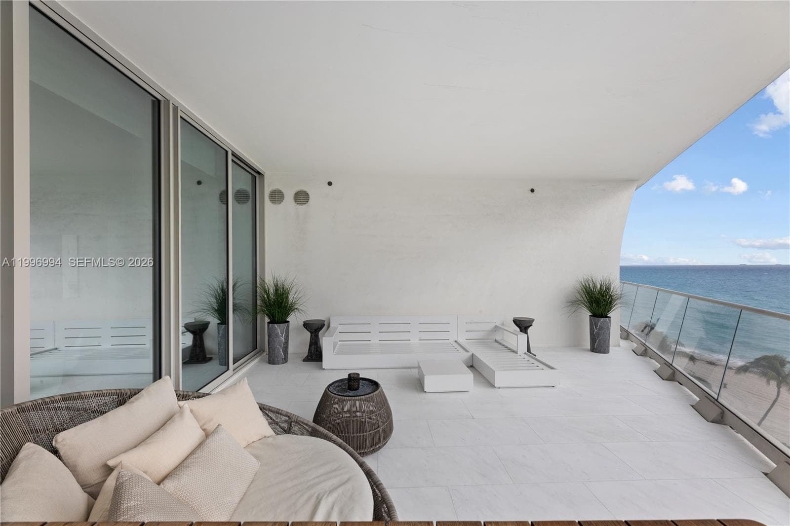 16901 Collins Ave 802 photo 6