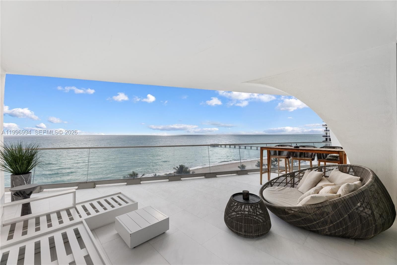 16901 Collins Ave 802 photo 5