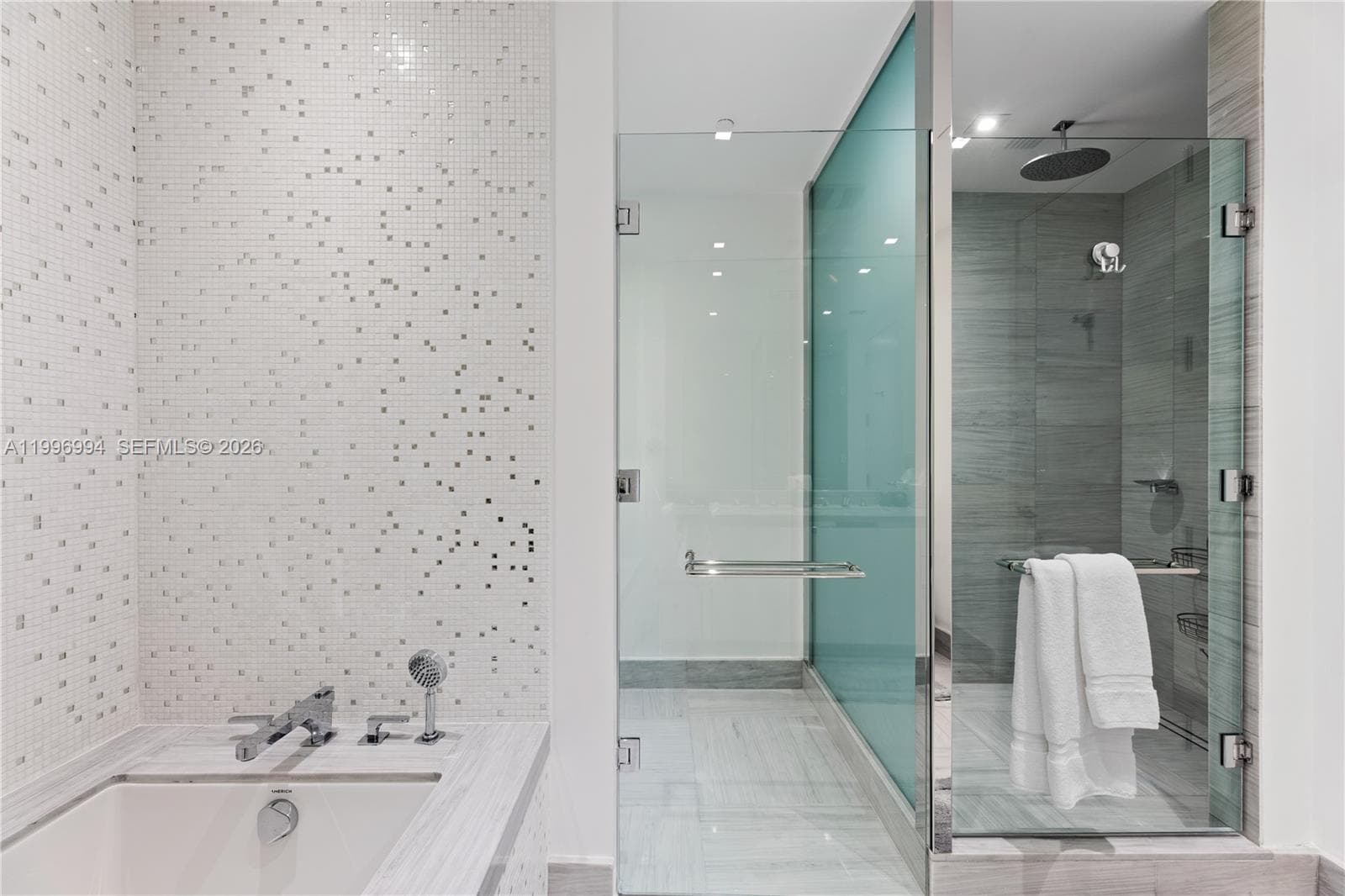 16901 Collins Ave 802 photo 21