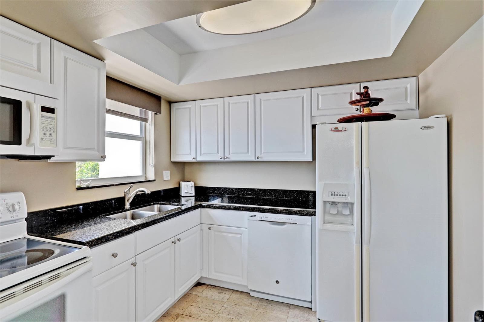 1820 New Palm Way 201 photo 13