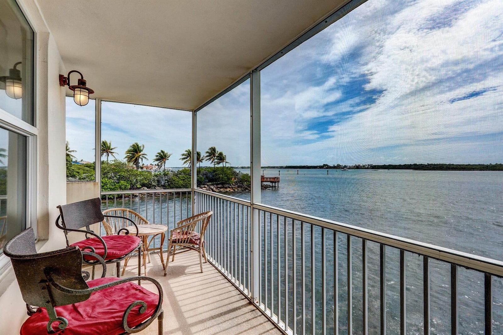 1820 New Palm Way 201 photo 1