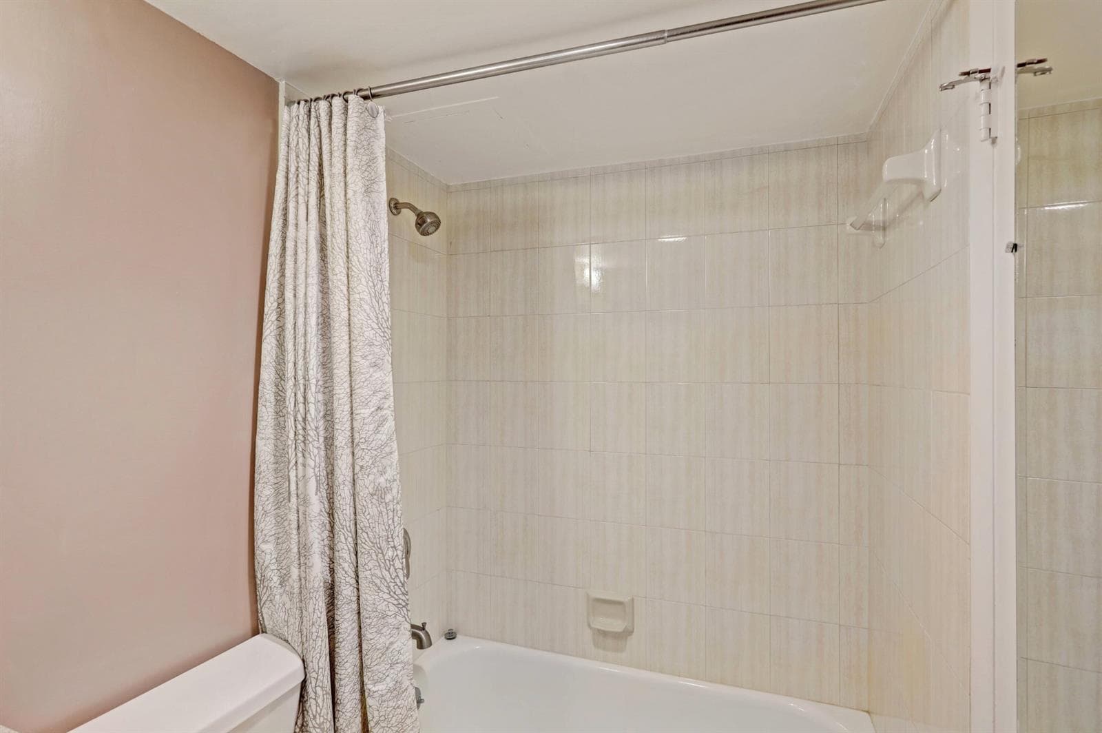 1820 New Palm Way 201 photo 19