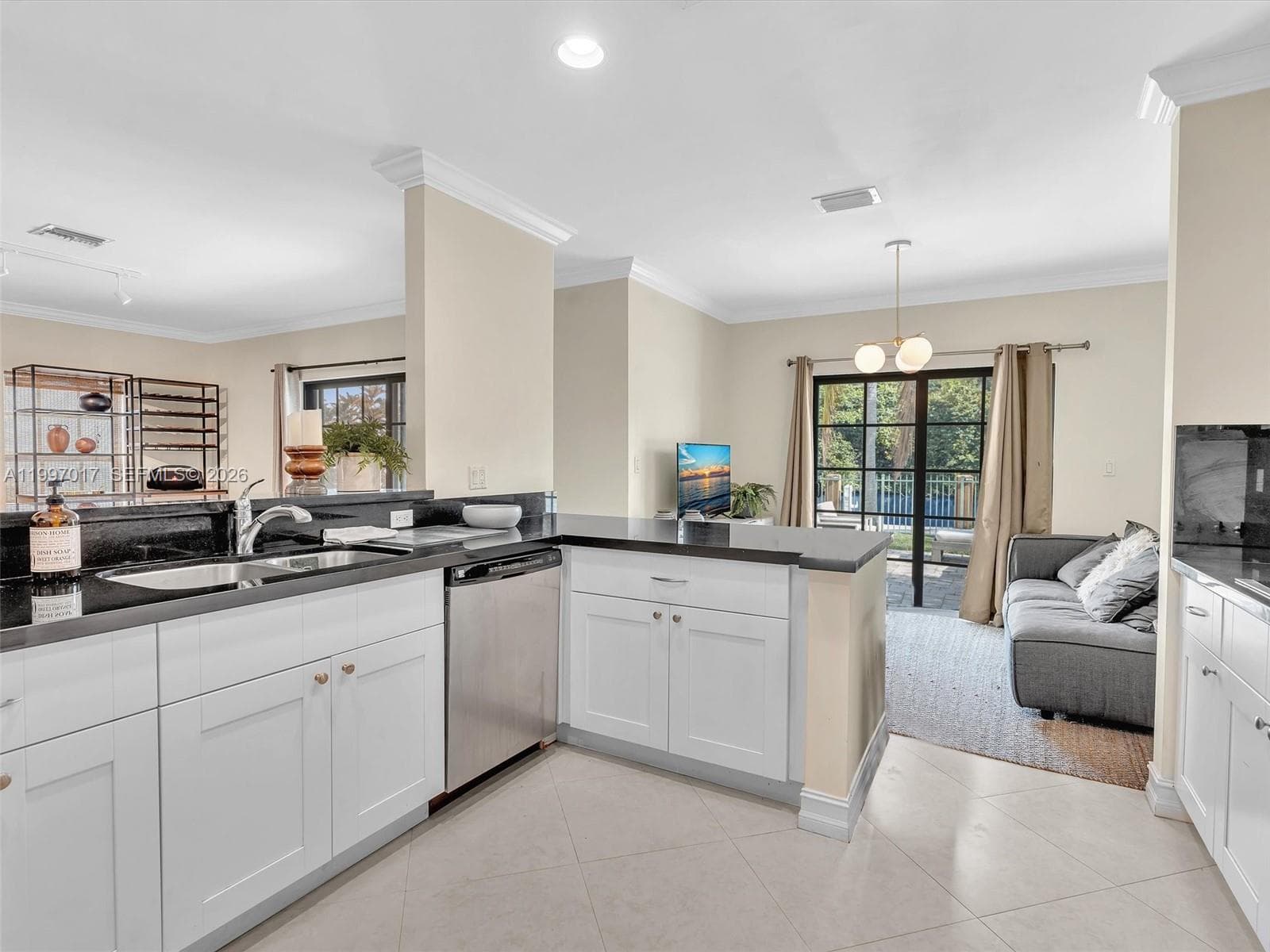 2901 Hidden Harbour St photo 15