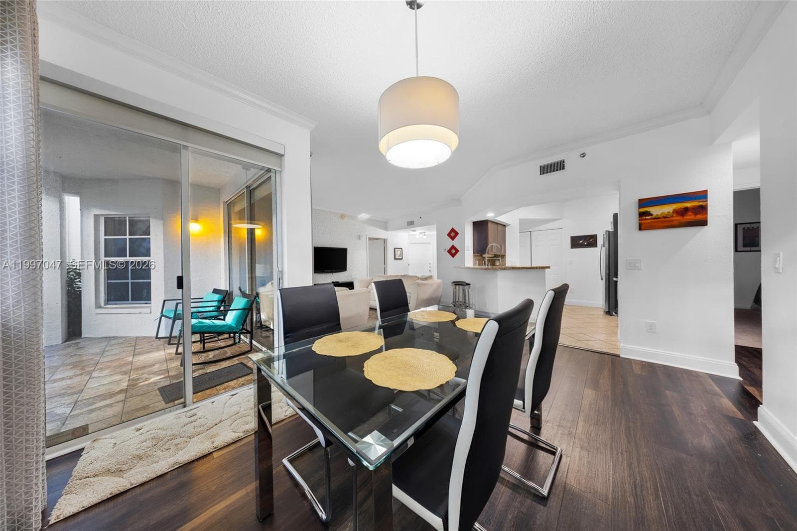 3245 184 St 13101 photo 22