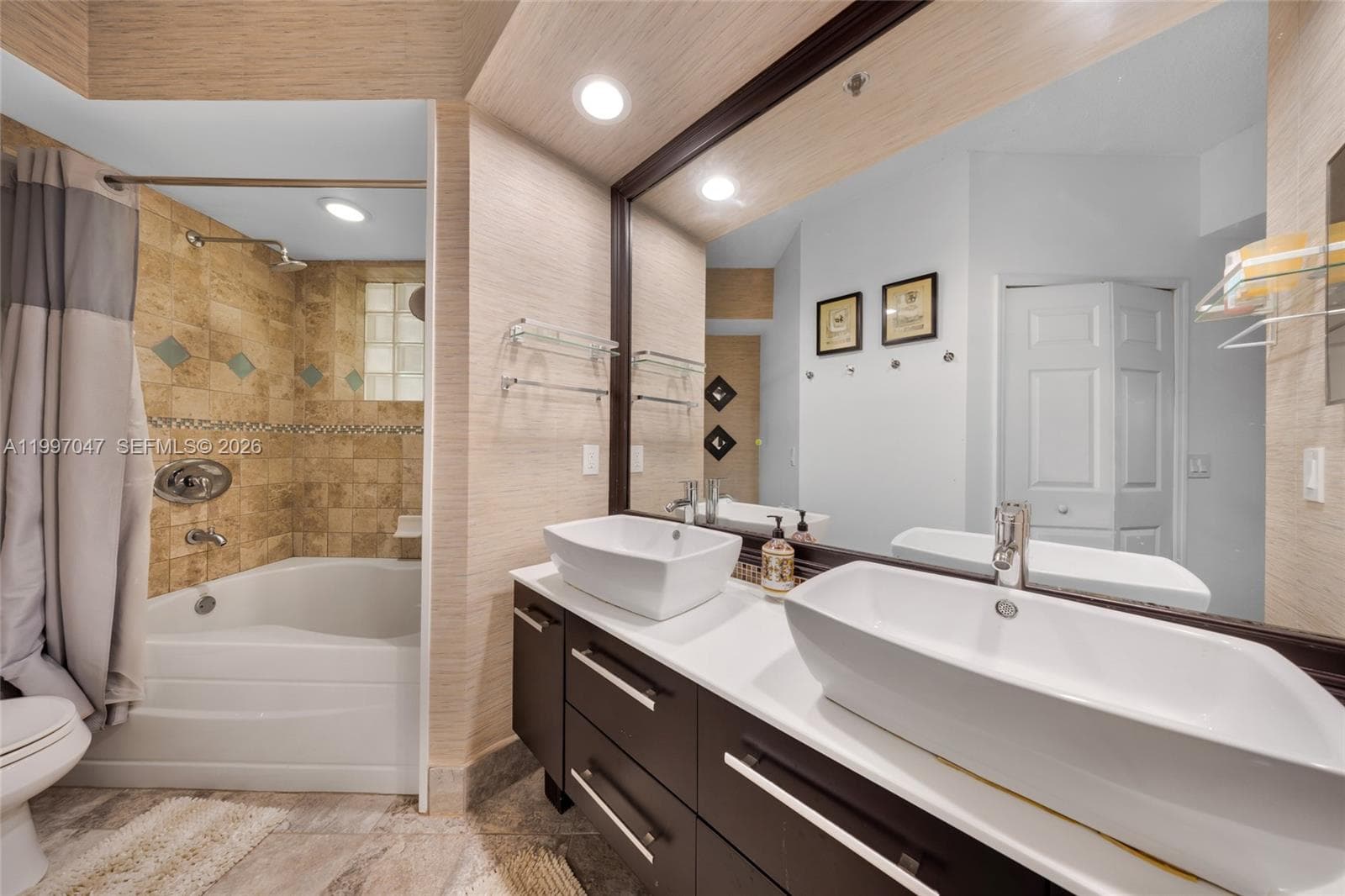 3245 184 St 13101 photo 10