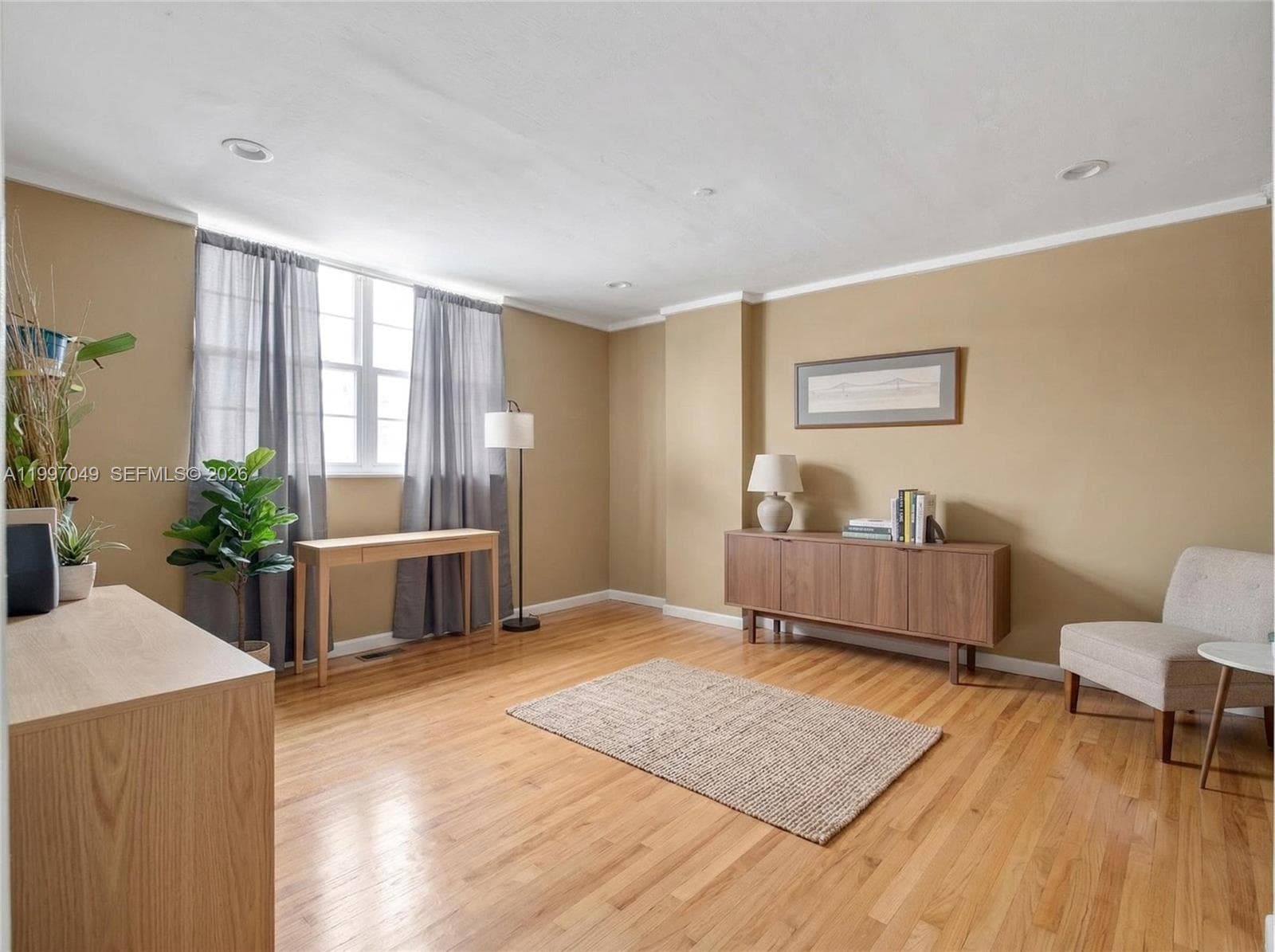 3703 166th St 302 photo 10