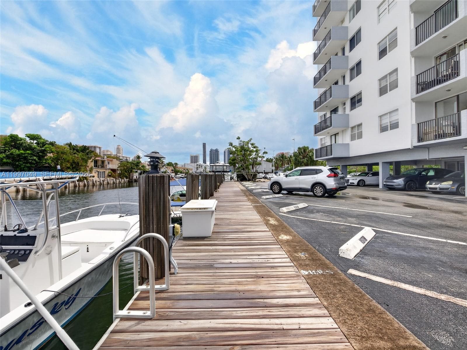 3703 166th St 302 photo 15