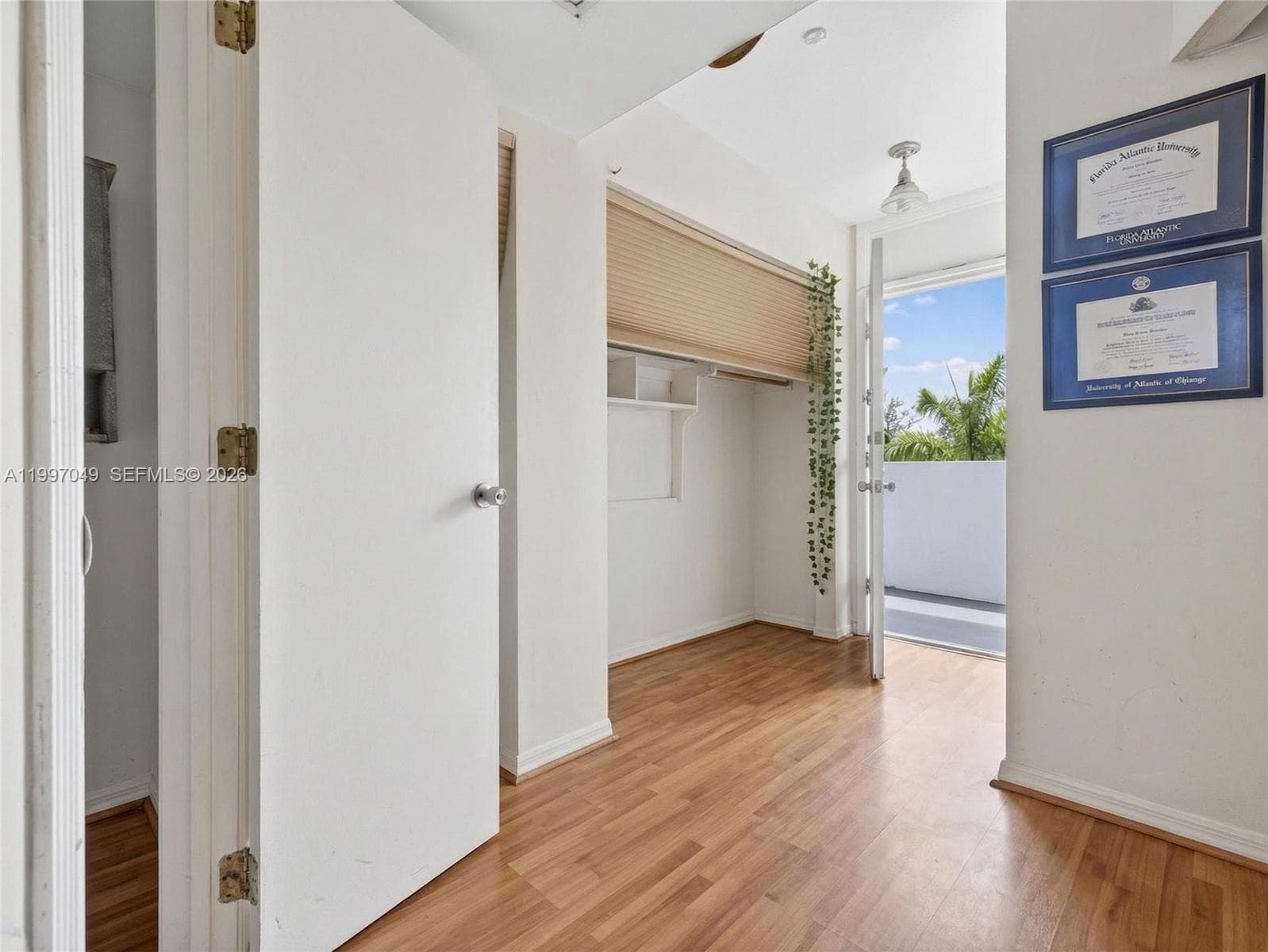 3703 166th St 302 photo 11