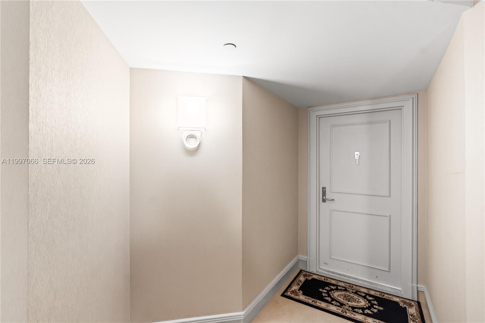 19101 36th Ct 1605 photo 4