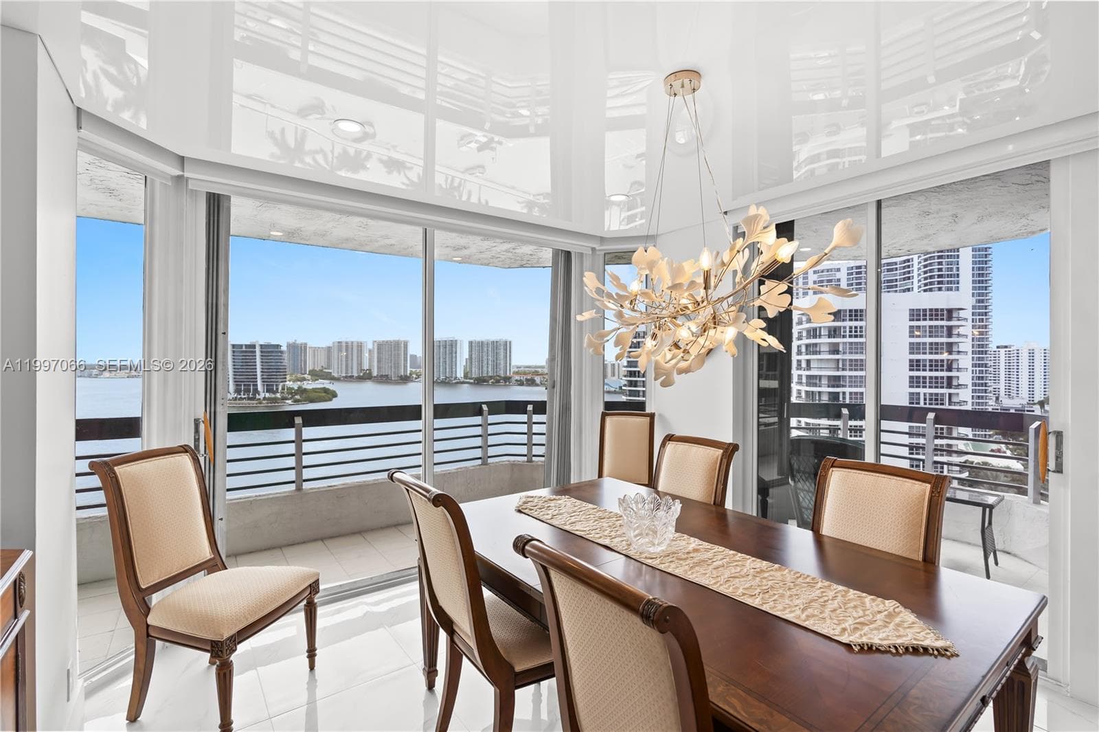 19101 36th Ct 1605 photo 8