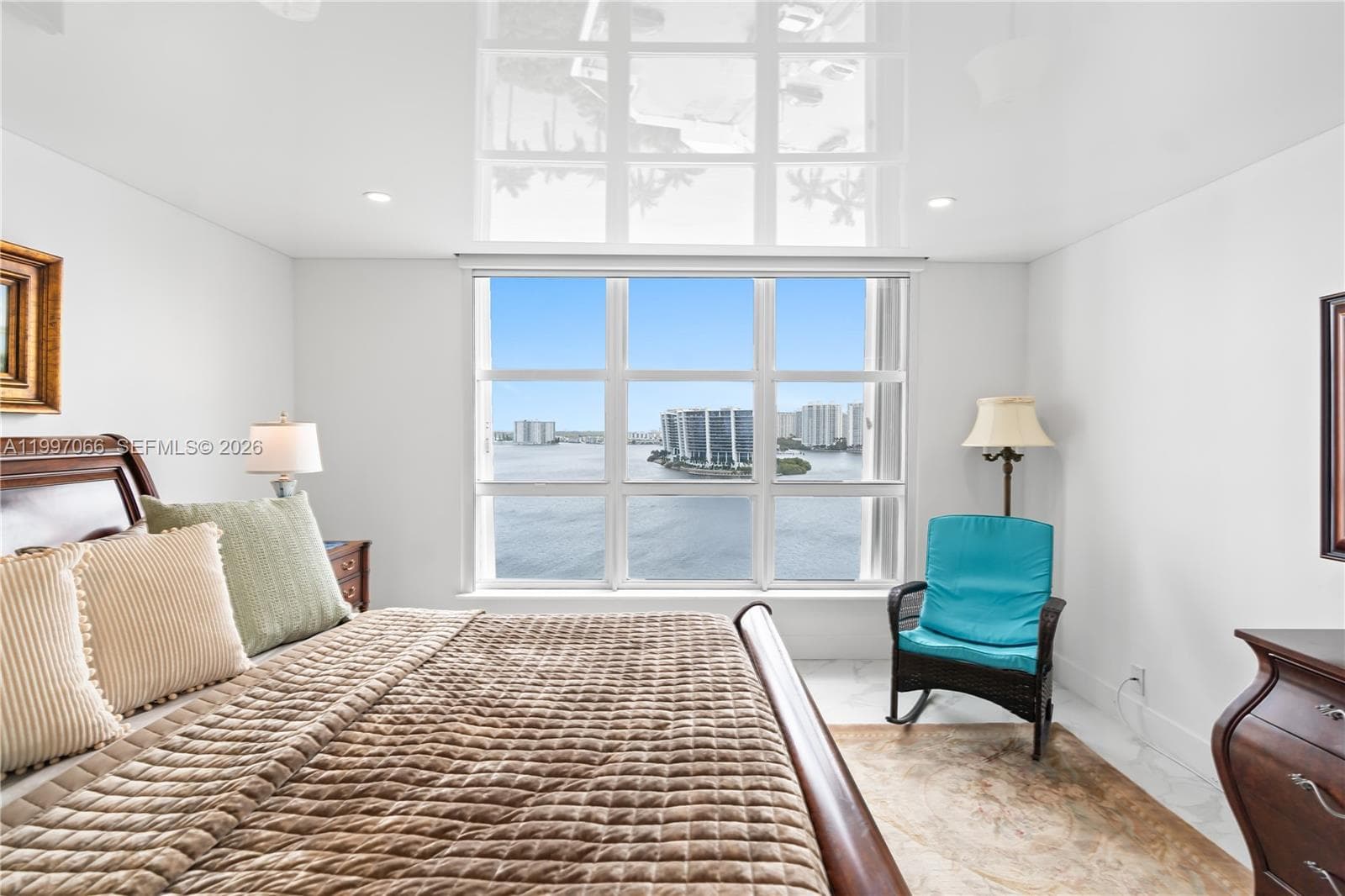 19101 36th Ct 1605 photo 25