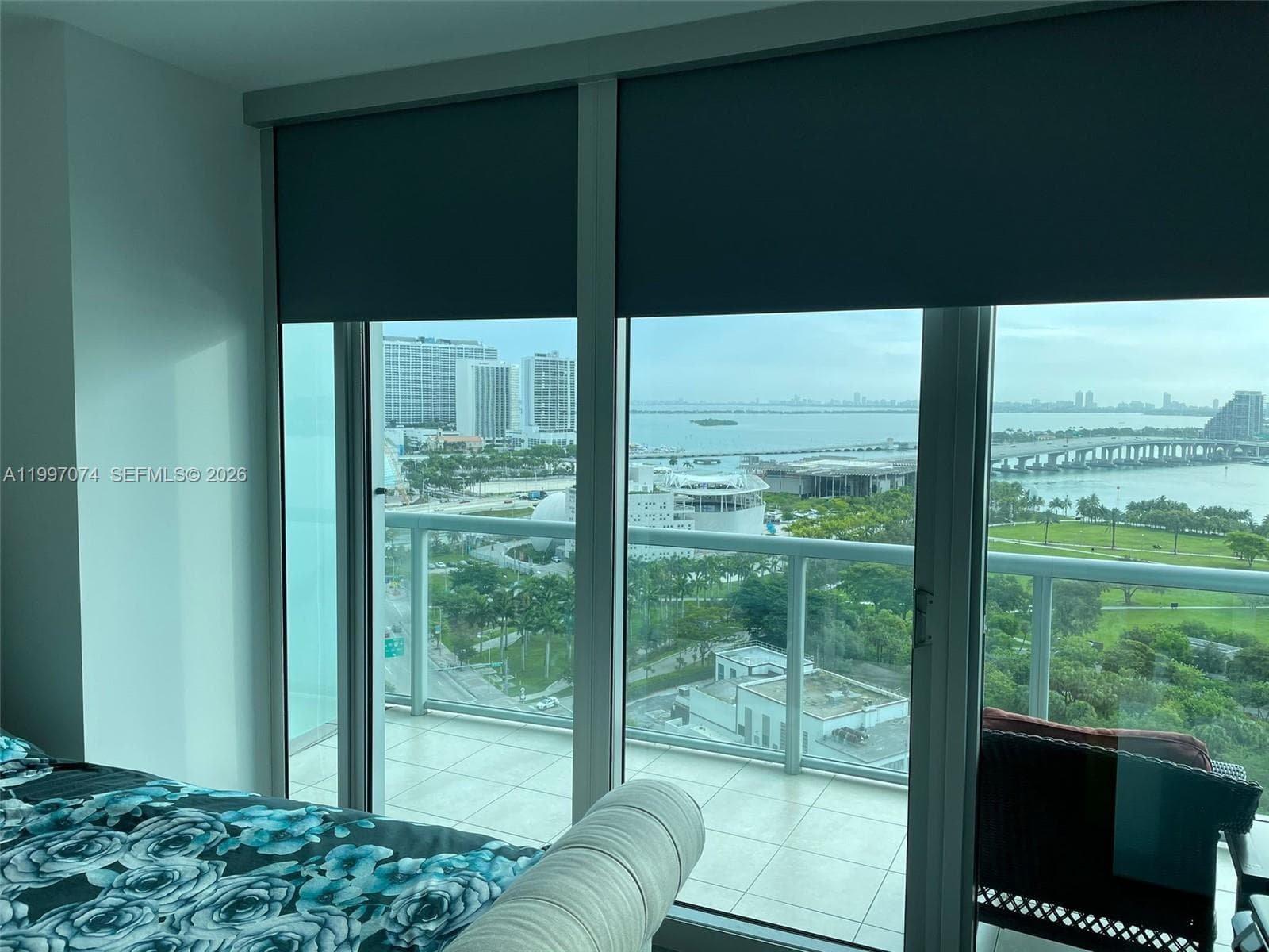 888 Biscayne Blvd 1810 photo 11