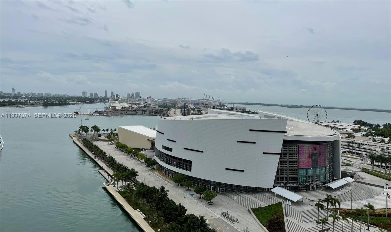 888 Biscayne Blvd 1810 photo 8