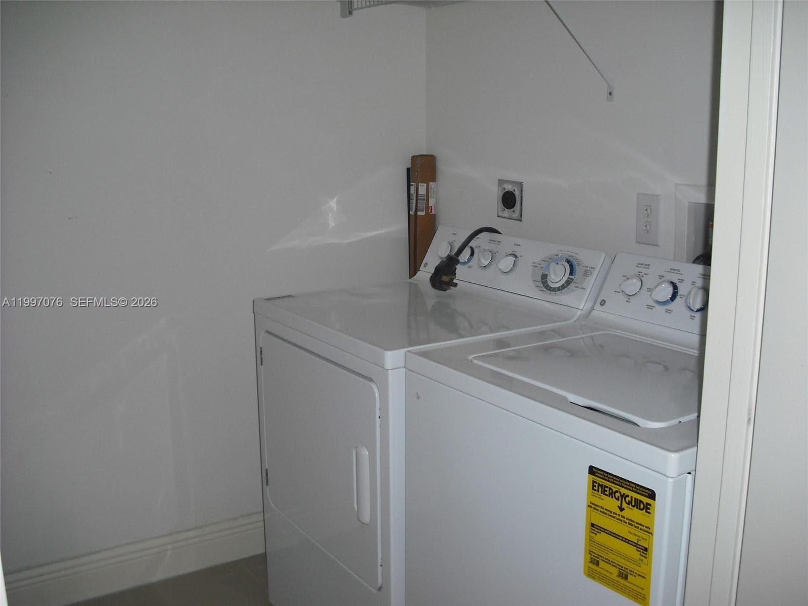 3330 190th St 1615 photo 14