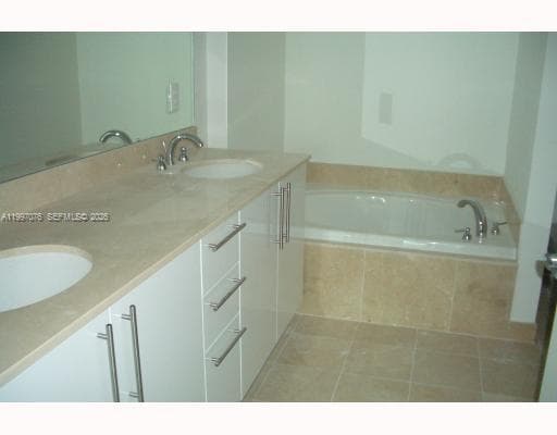 3330 190th St 1615 photo 11