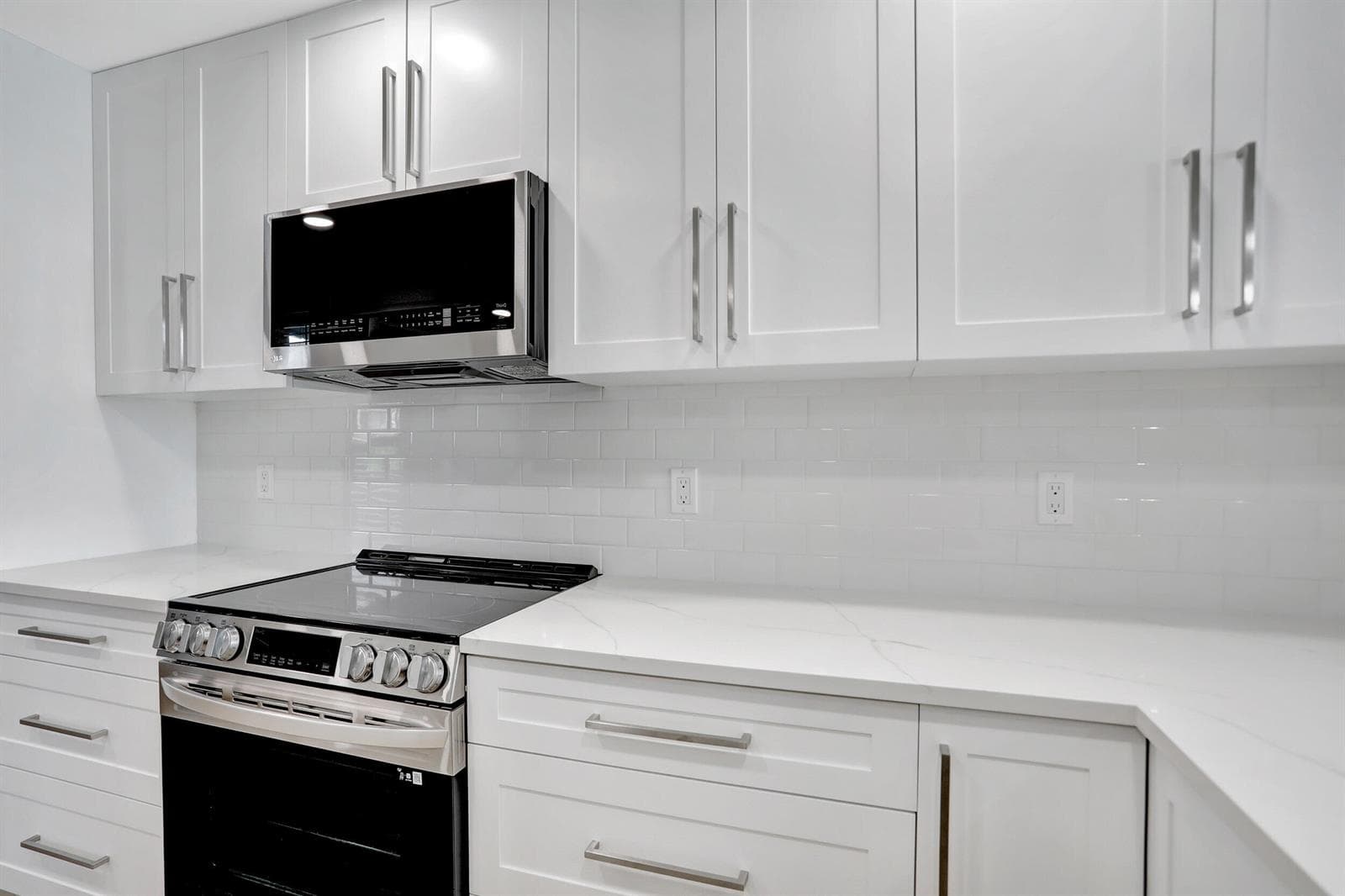 7 Royal Palm Way 404 photo 5
