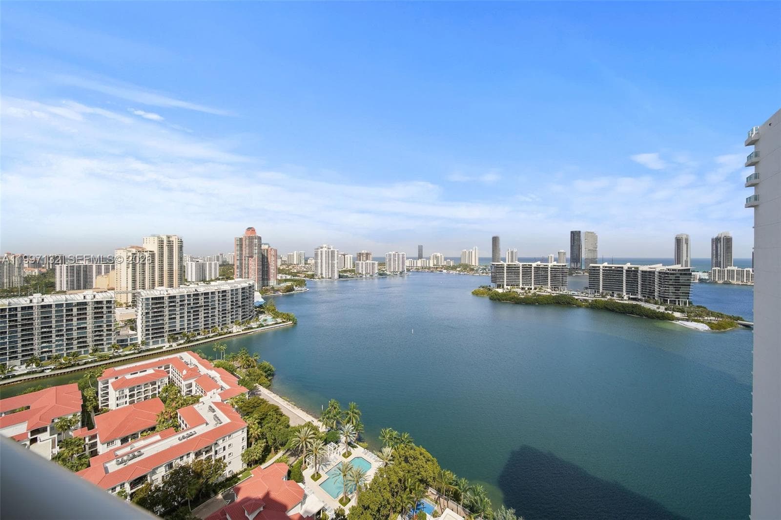 3301 183rd St 2606 photo 7