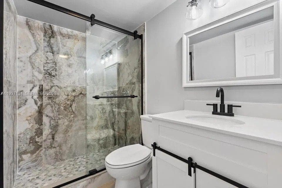 1400 54th St 102 photo 17