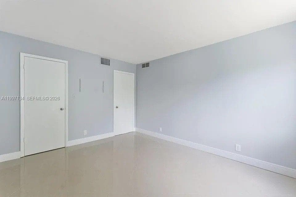 1400 54th St 102 photo 25