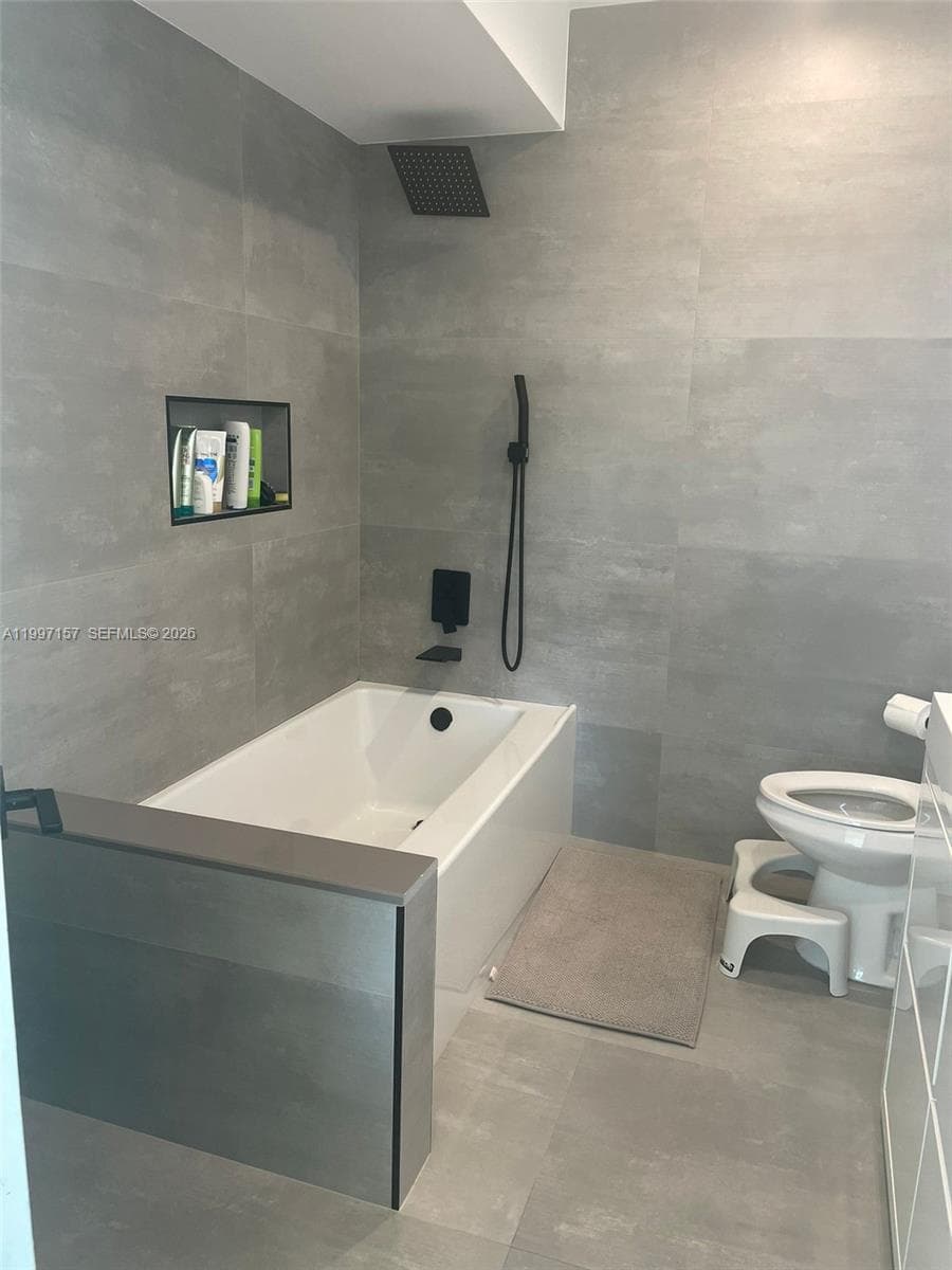 3720 167th St 39 photo 9