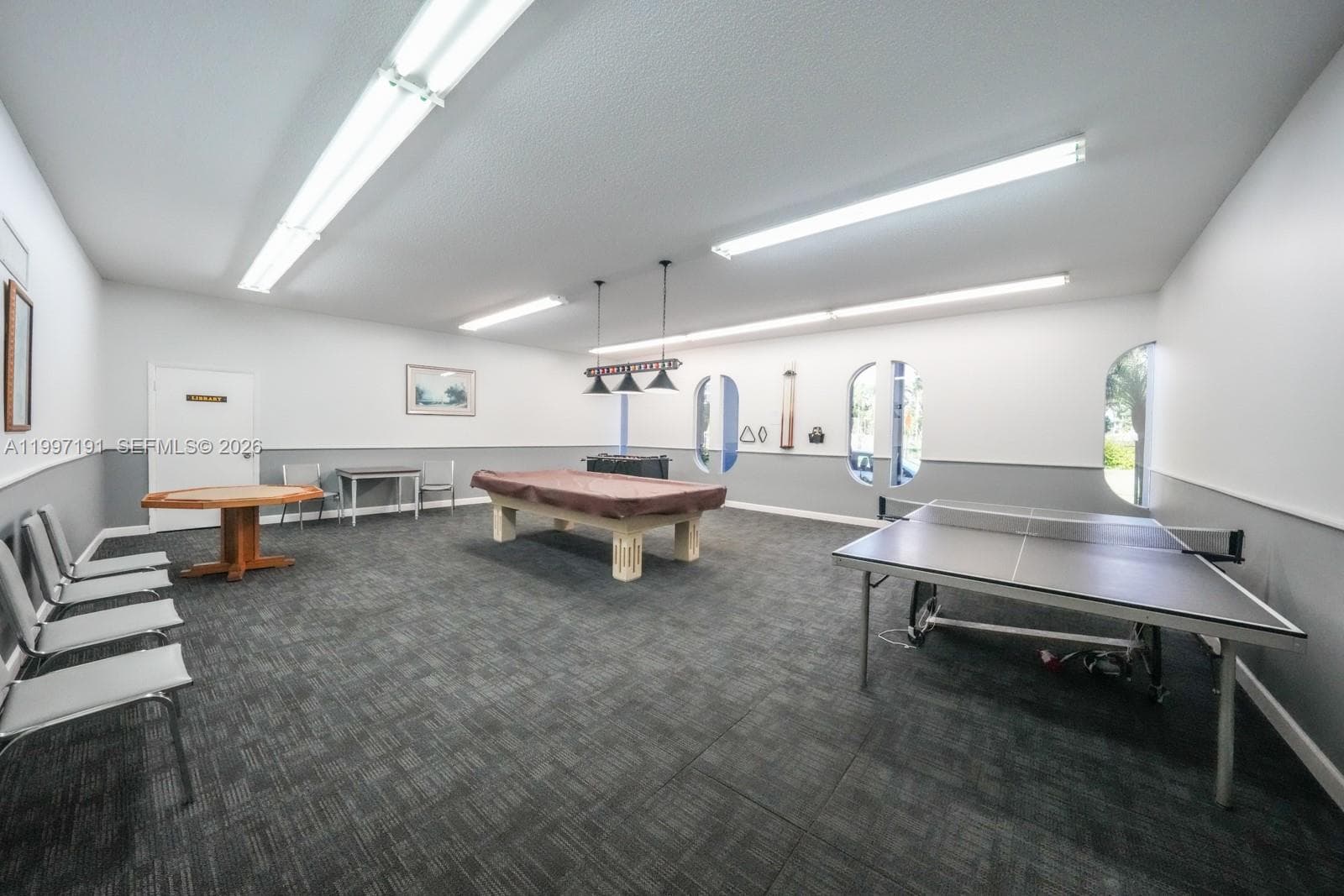 200 Diplomat Pkwy 827 photo 19