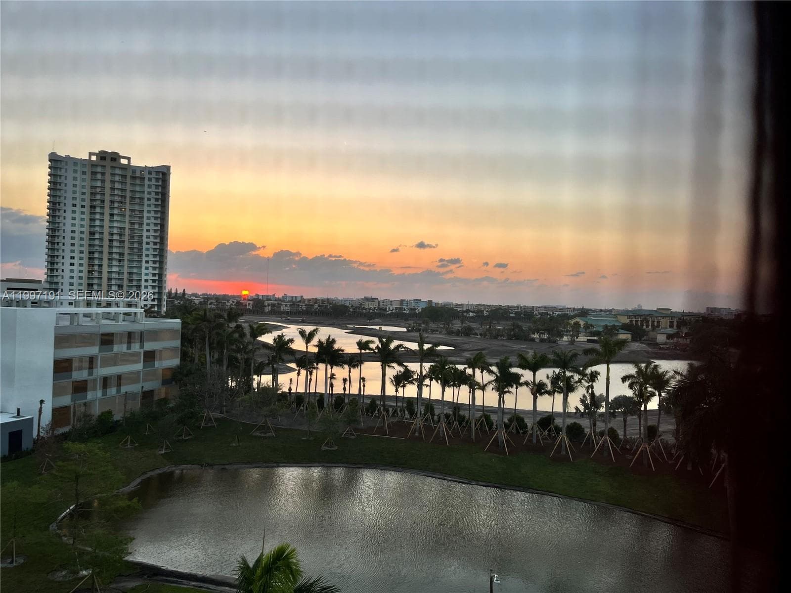 200 Diplomat Pkwy 827 photo 25