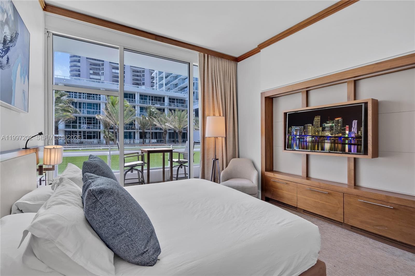 6801 Collins Ave 214 photo 7