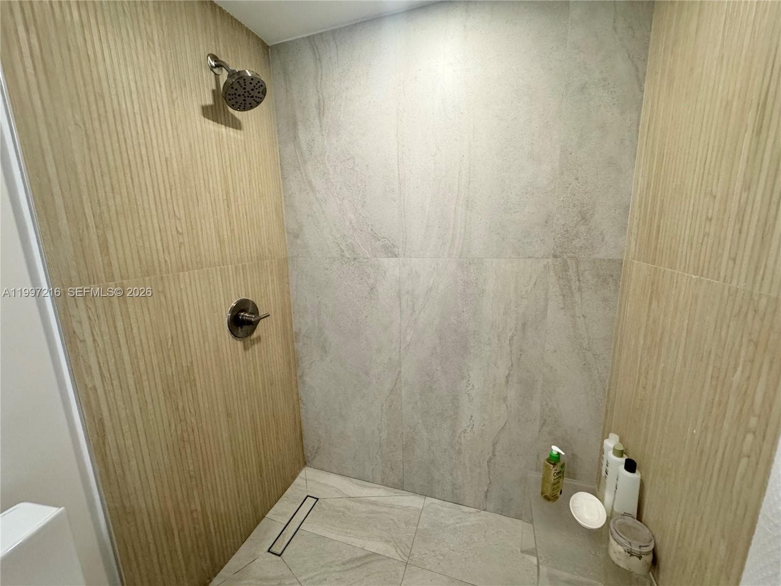 2899 Collins Ave 424 photo 10