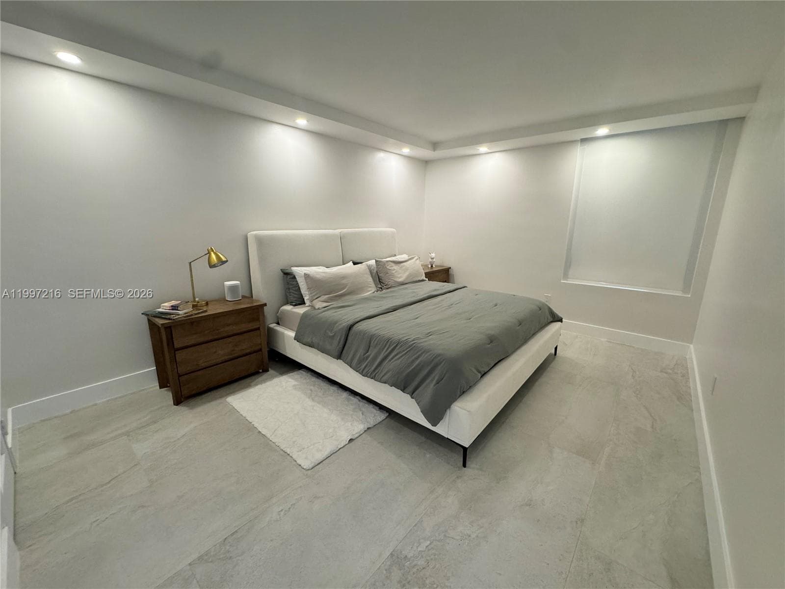 2899 Collins Ave 424 photo 8