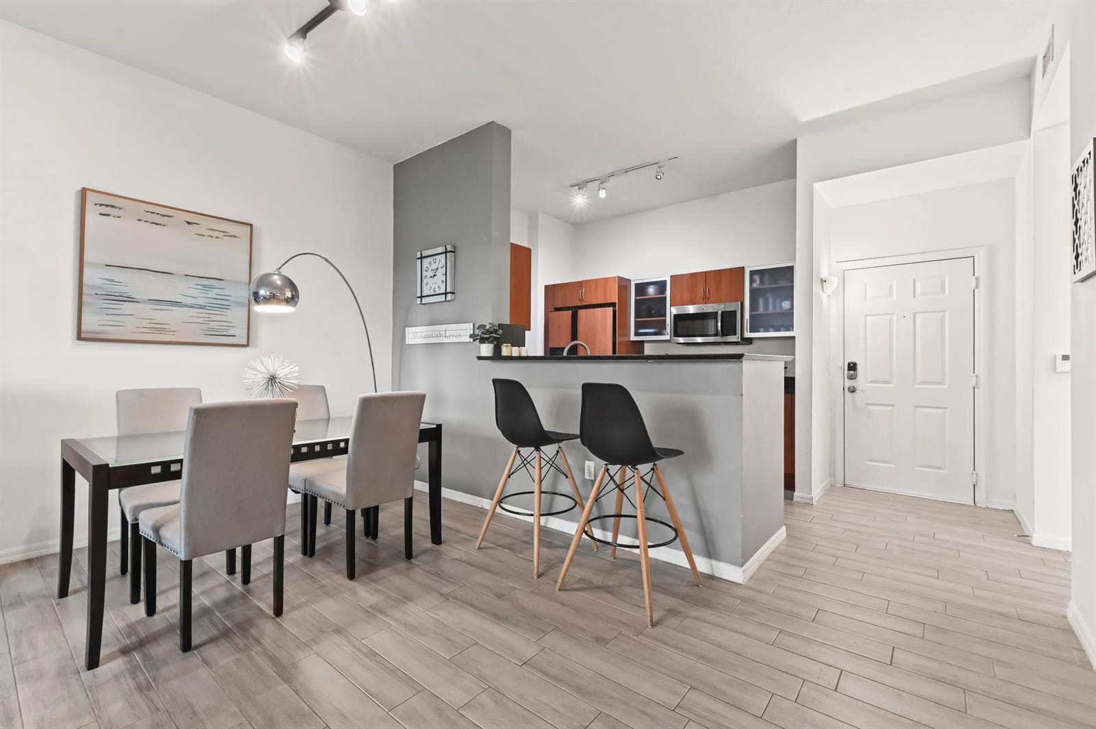 804 E Windward Way #122 photo 8
