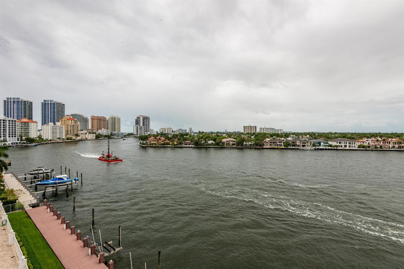 511 Bayshore Drive 707 photo 23