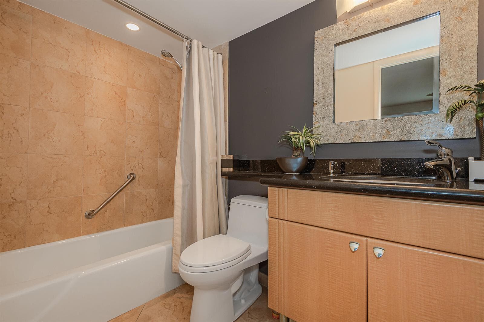 511 Bayshore Drive 707 photo 17