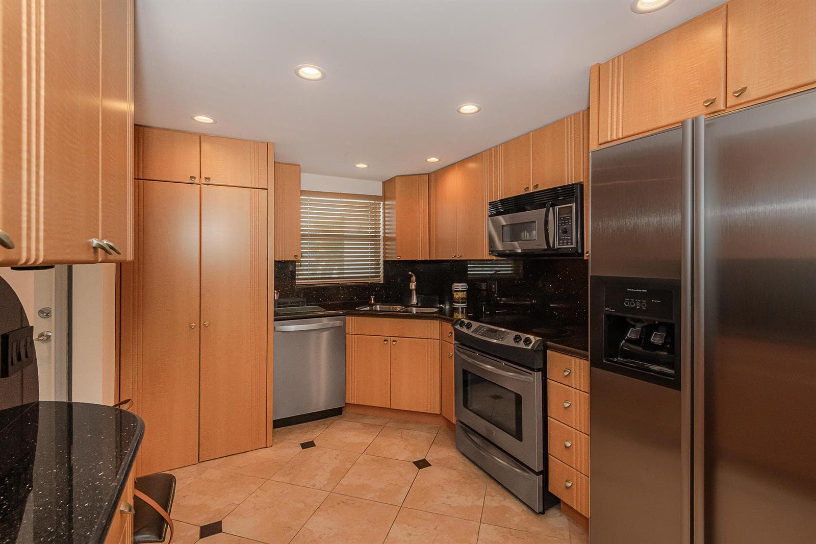 511 Bayshore Drive 707 photo 5