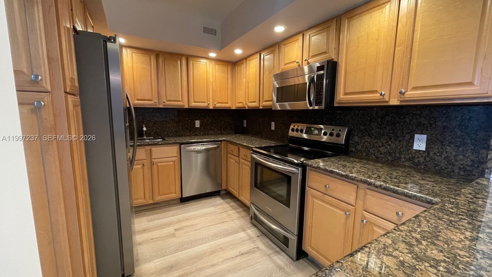 5600 Collins Ave 16N photo 22