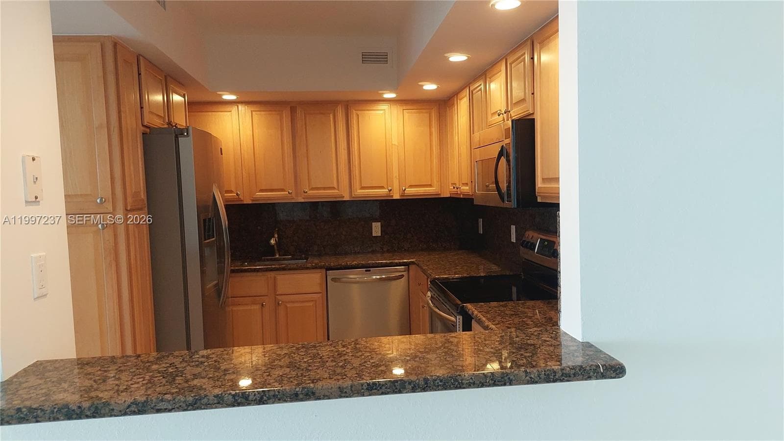 5600 Collins Ave 16N photo 21