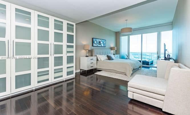 100 Pointe Dr 3101 photo 14